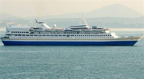 mv leisure world|Leisure World Ship Review .